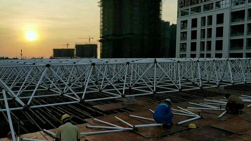 宣城螺栓球网架安装现场